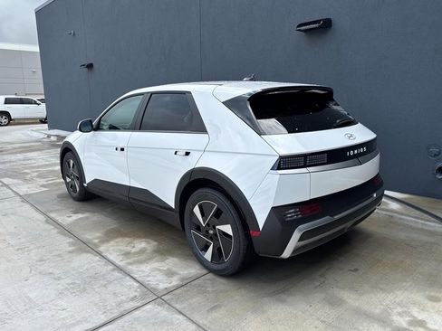 New 2026 Hyundai Ioniq 5 SEL image 22