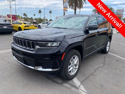 Used 2022 Jeep Grand Cherokee L Laredo w/ Luxury Tech Group I RWD image 1
