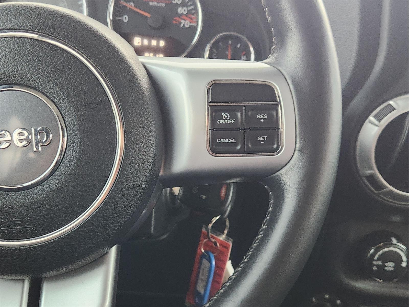 Used 2014 Jeep Wrangler Unlimited Rubicon AWD/4WD image 28