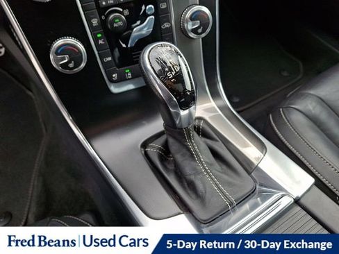 Used 2016 Volvo S60 T6 R-Design Platinum image 23