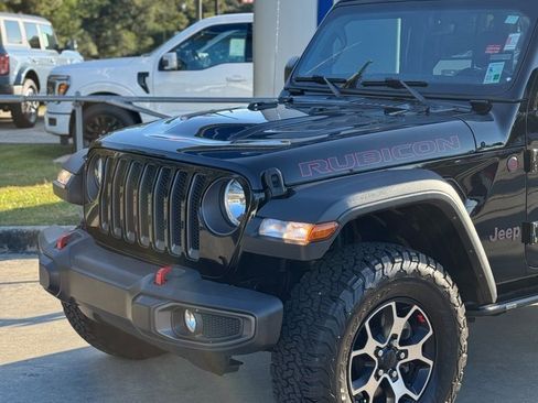 Used 2022 Jeep Wrangler Unlimited Rubicon image 2