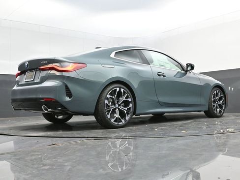 New 2025 BMW 430i Coupe w/ Convenience Package image 30