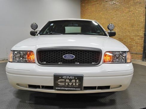 Used 2011 Ford Crown Victoria Police Interceptor RWD image 4