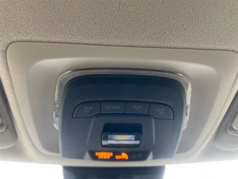 Used 2024 Toyota Corolla LE image 28