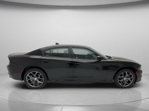 Used 2015 Dodge Charger SXT w/ AWD Plus Group image 4