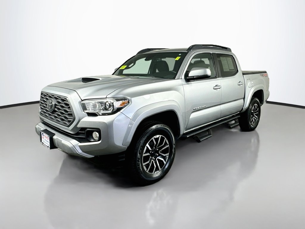 Used 2022 Toyota Tacoma TRD Sport w/ Technology Package AWD/4WD image 2