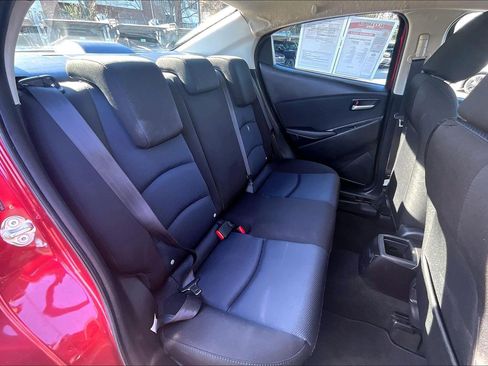 Used 2017 Toyota Yaris iA image 25