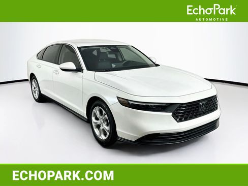 Used 2025 Honda Accord LX image 1