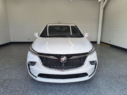 Used 2023 Buick Enclave Avenir w/ Avenir Technology Package AWD/4WD image 10