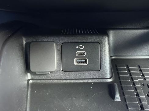 Used 2025 Ford Bronco Sport Badlands AWD/4WD image 13