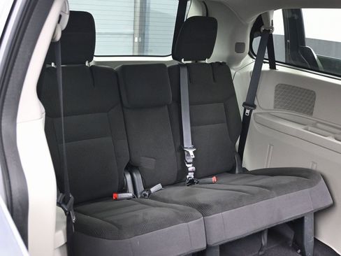 Used 2017 Dodge Grand Caravan SE w/ Power Window Group image 28