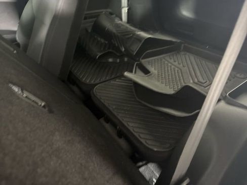 Used 2020 Kia Sorento S image 22