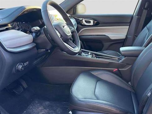 Certified 2026 Jeep Compass Limited w/ Sun, Sound & Navigation Group image 9