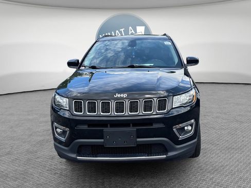 Used 2019 Jeep Compass Limited AWD/4WD image 9