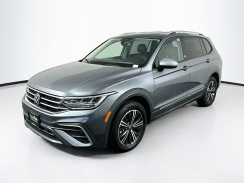 Used 2024 Volkswagen Tiguan Wolfsburg Edition FWD image 3