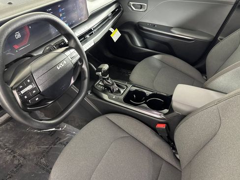Used 2025 Kia K4 FWD image 7