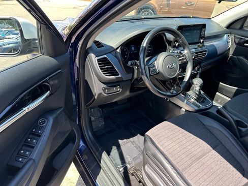 Used 2021 Kia Seltos S FWD image 5