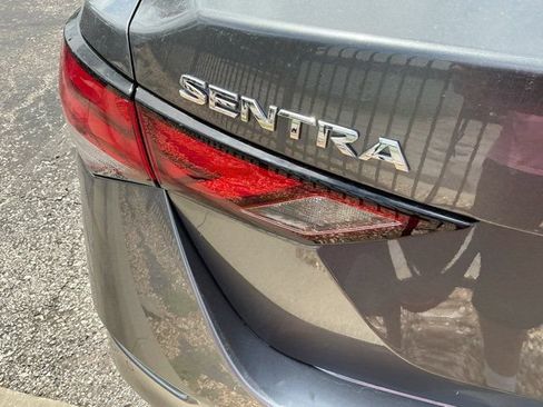 Used 2025 Nissan Sentra S FWD image 8