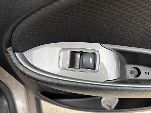 Used 2024 Chevrolet Malibu LT image 25