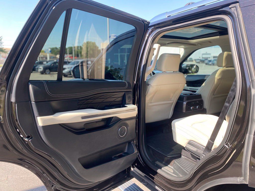 Certified 2021 Ford Expedition Platinum AWD/4WD image 30