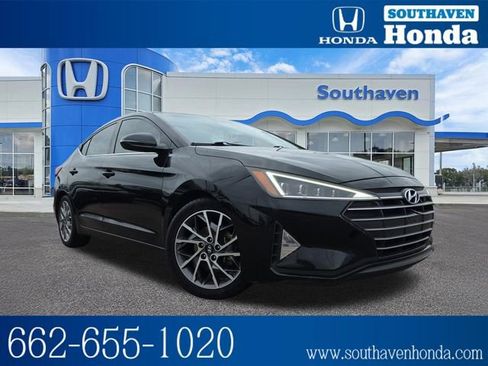 Used 2020 Hyundai Elantra Limited w/ Cargo Package (C1) image 1