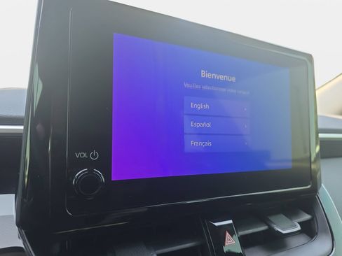 Used 2025 Toyota Corolla LE FWD image 20