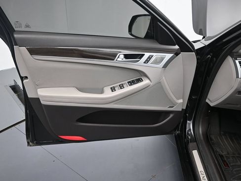 Used 2018 Genesis G80 3.8 w/ Option Group 02 AWD/4WD image 17