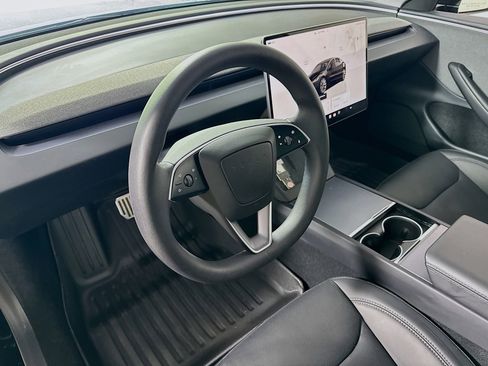 Used 2025 Tesla Model 3 RWD image 12