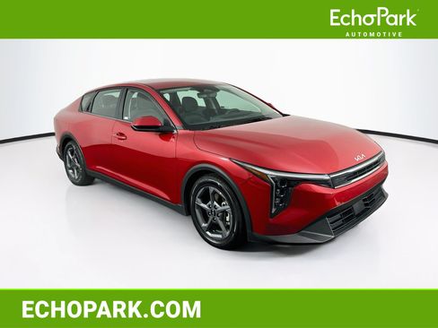 Used 2025 Kia K4 FWD image 1