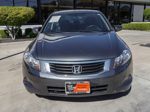 Used 2010 Honda Accord LX-P image 3