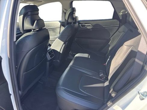 Certified 2023 Kia Sportage EX w/ EX Premium Package AWD/4WD image 12