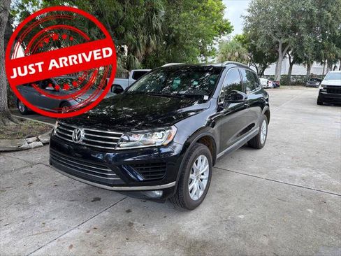 Used 2015 Volkswagen Touareg Sport AWD/4WD image 1