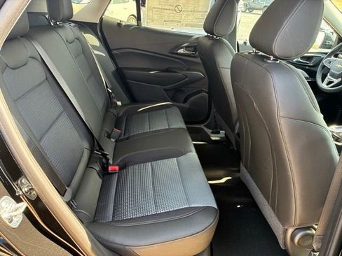 New 2026 Chevrolet Trax LT w/ Driver Confidence Package image 18
