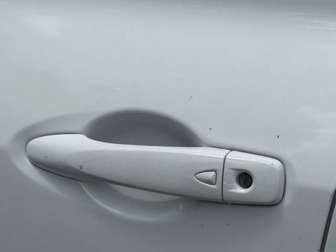 Certified 2022 Nissan Kicks SR FWD image 27