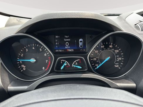 Used 2018 Ford Escape SE FWD image 23