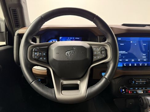 Used 2024 Ford Bronco Outer Banks image 22