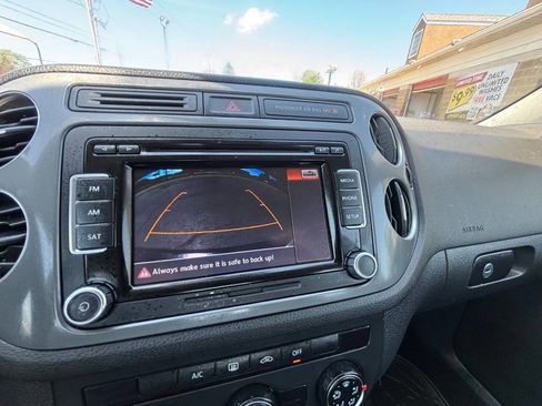 Used 2015 Volkswagen Tiguan S FWD image 10