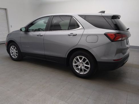 Used 2024 Chevrolet Equinox LT w/ Driver Convenience Package FWD image 3