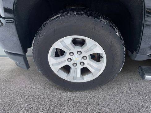 Used 2018 Chevrolet Silverado 1500 LT w/ All Star Edition image 12