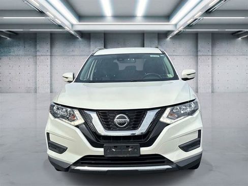Used 2020 Nissan Rogue SV w/ Premium Package AWD/4WD image 3