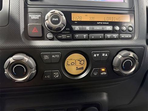Used 2014 Honda Ridgeline SE image 21