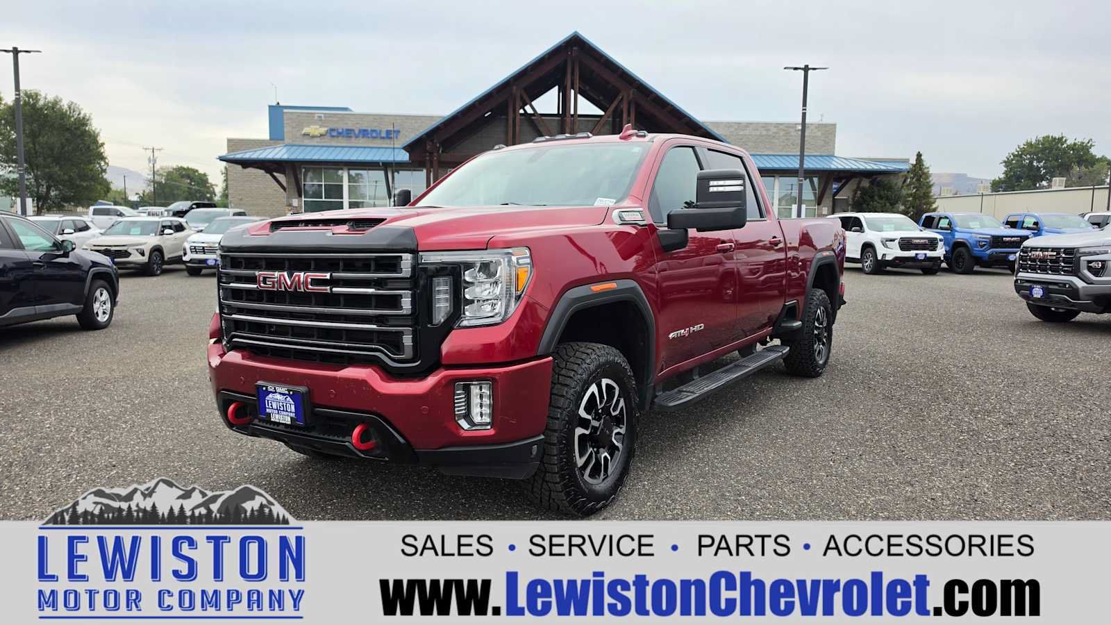 Certified 2020 GMC Sierra 2500 AT4 w/ AT4 Preferred Package AWD/4WD image 1