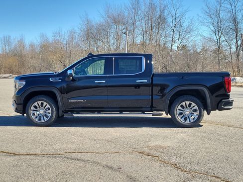 New 2026 GMC Sierra 1500 Denali image 2