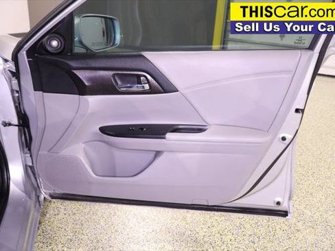 Used 2014 Honda Accord EX-L image 34