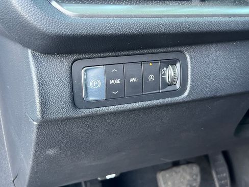 Used 2026 Chevrolet Traverse LT AWD/4WD image 24