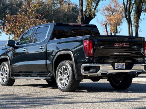 Used 2023 GMC Sierra 1500 SLT w/ SLT Premium Package image 6