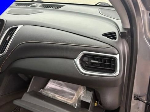 Used 2018 Chevrolet Equinox Premier FWD image 36