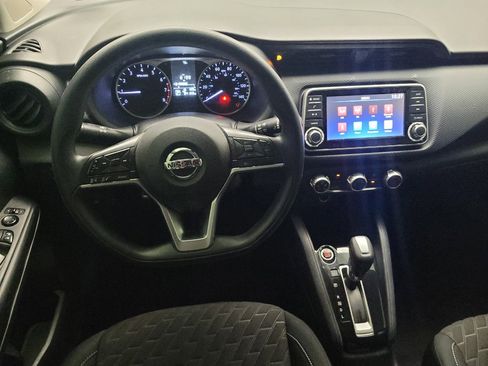 Used 2021 Nissan Kicks S FWD image 22