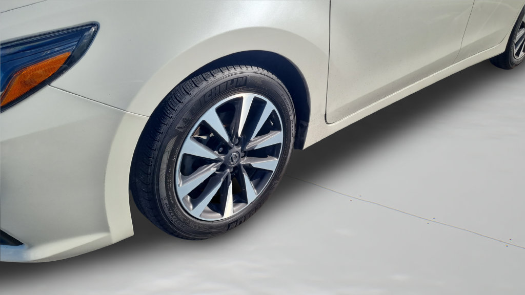 Used 2017 Nissan Altima 2.5 SL w/ 2.5 Technology Package FWD image 8