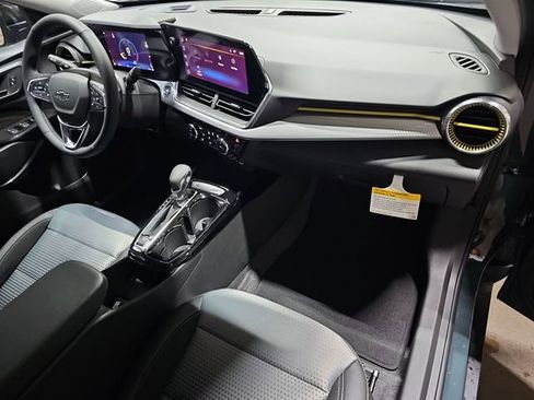 New 2026 Chevrolet Trax LT w/ Driver Confidence Package FWD image 27